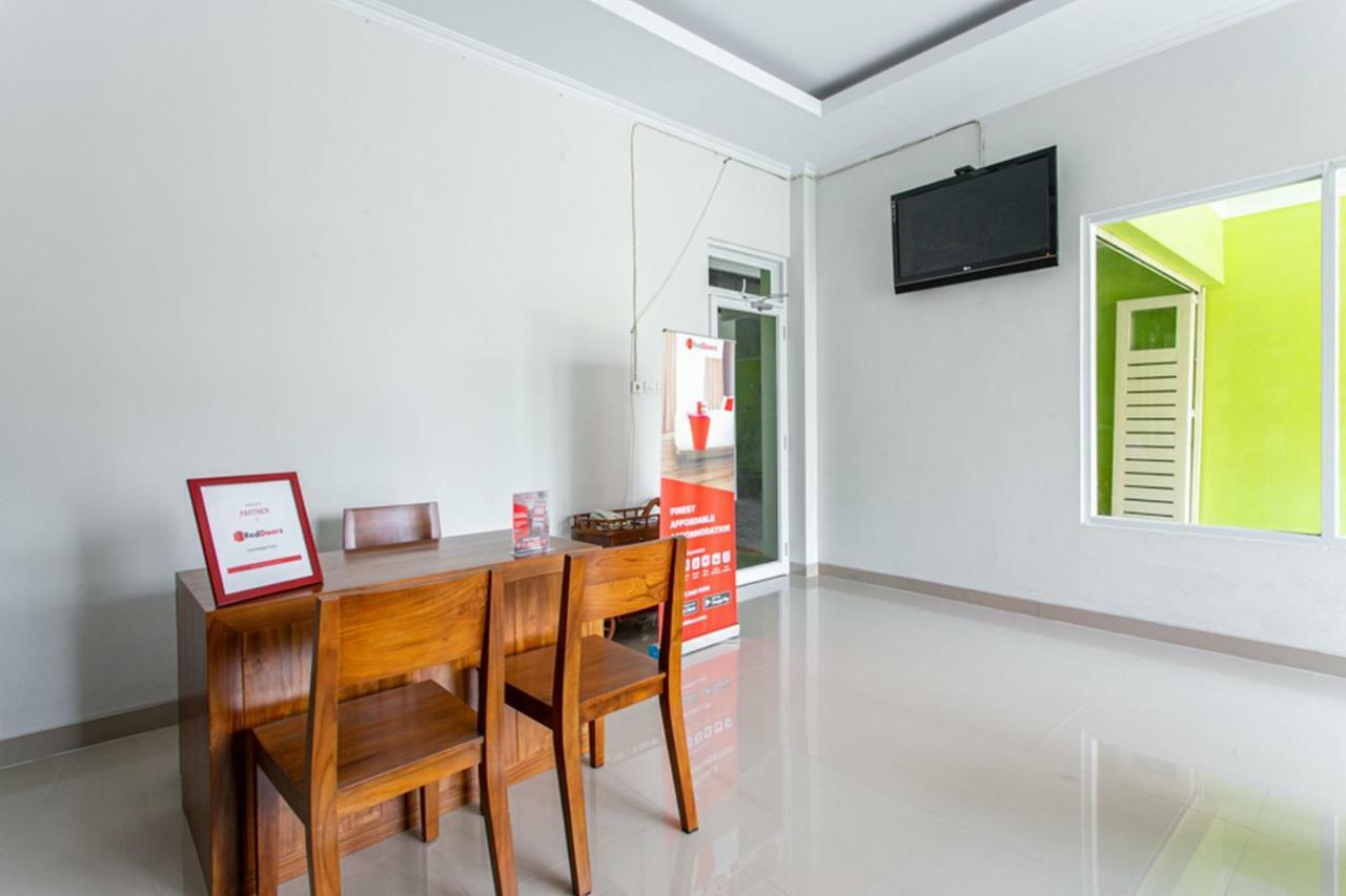 Reddoorz Near Universitas Muhammadiyah Yogyakarta Jarakan Εξωτερικό φωτογραφία